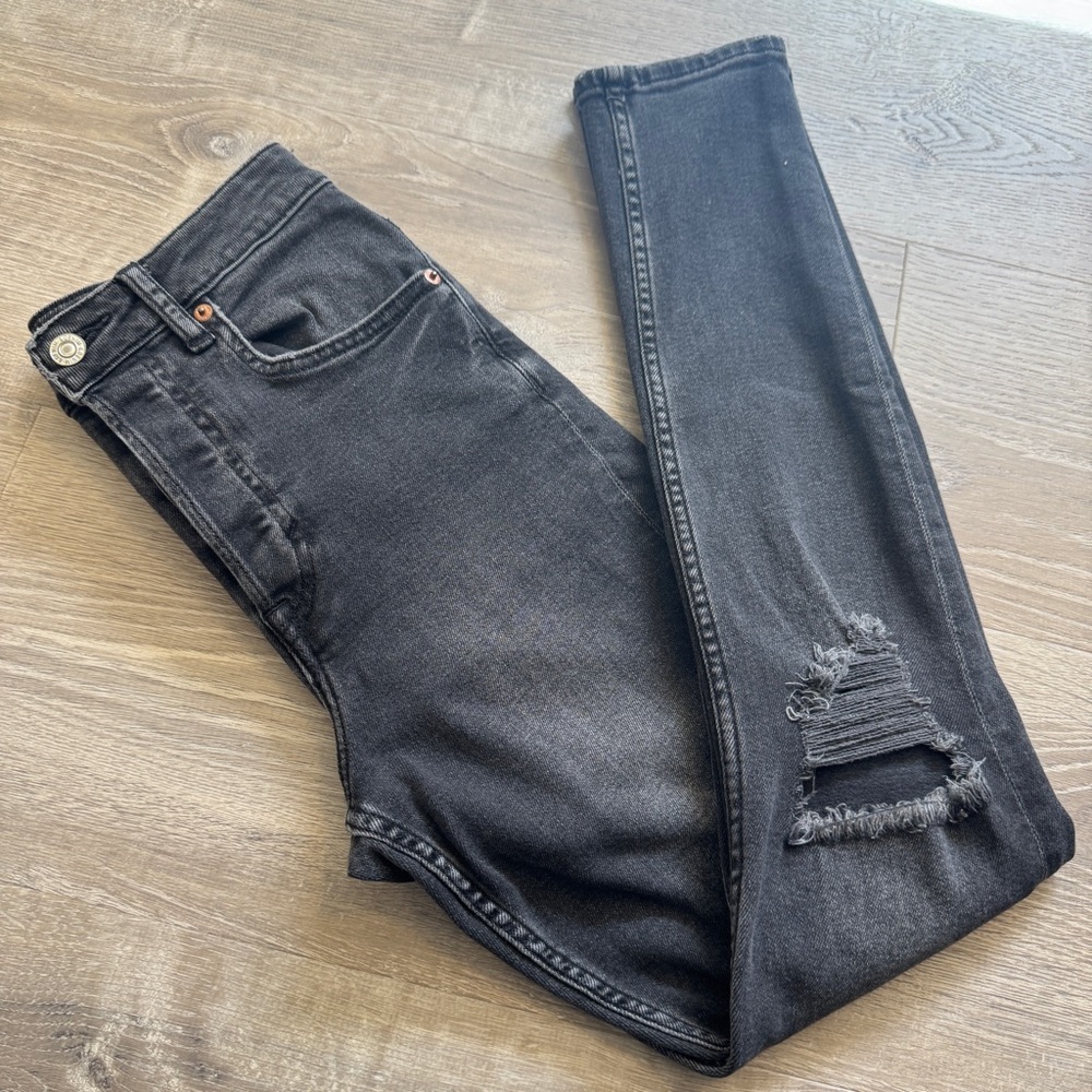 H&M Vintage Skinny-High waist Denim in black size 28